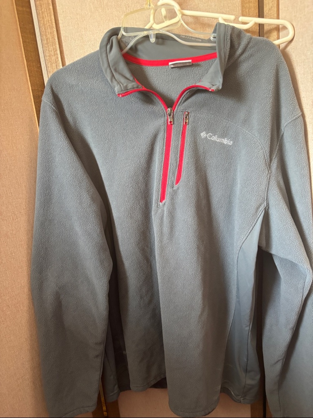 Columbia Light Gray Fleece Pullover with Red Trim XL